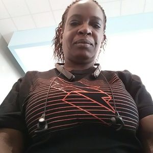 Meet your Posher, Rona